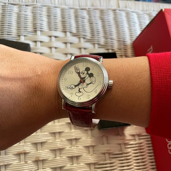Mickey Mouse Watch - Picture 11 of 11